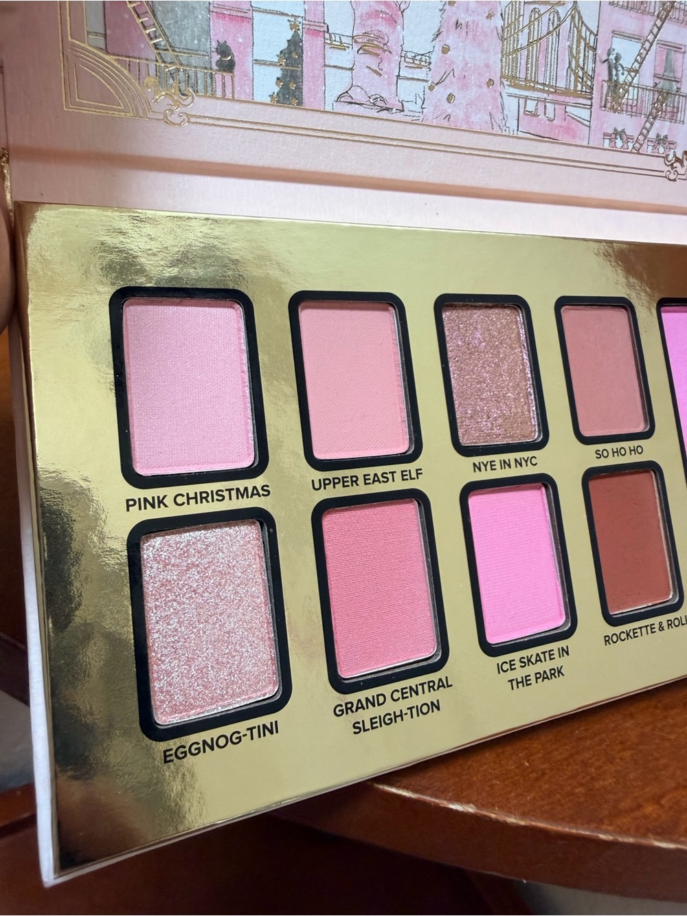 🔹New.. Too Faced Cosmetics ..Christmas in New York" Face and Eye Palette.. - Picture 4 of 5